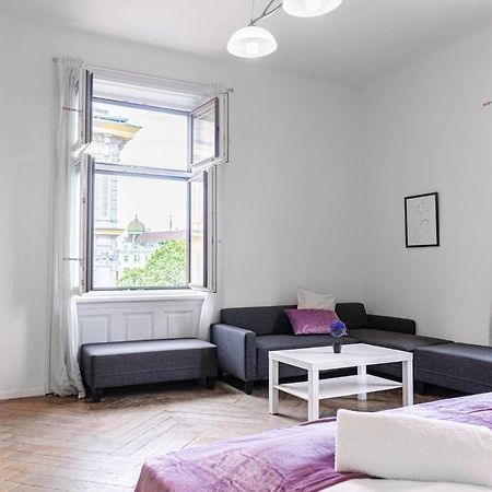 Cozy 2Br Apt. Near Akh Hospital-Ideal For Longstay 维也纳 外观 照片
